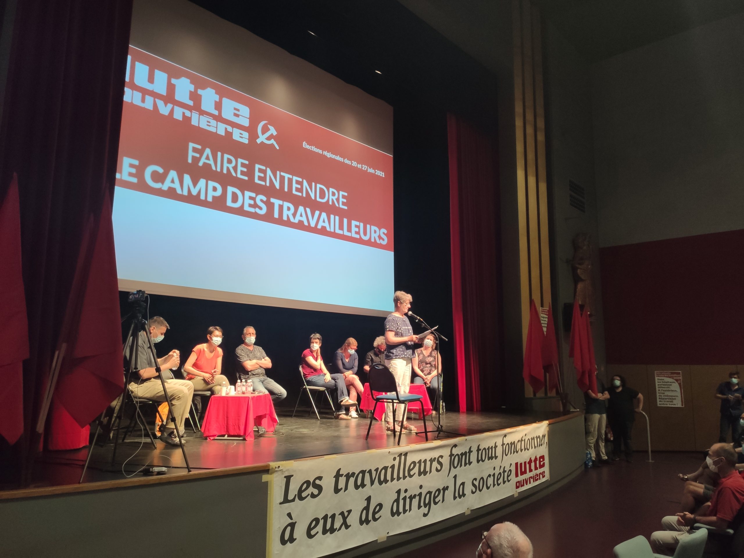 Meeting de Lutte Ouvrière : « le seul programme, c’est la lutte »