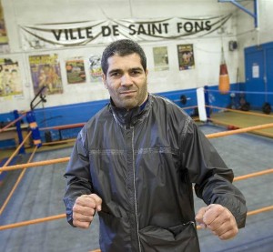 Nasser Kacer entraîneur et fondateur du Gym Boxing de  saint Fons