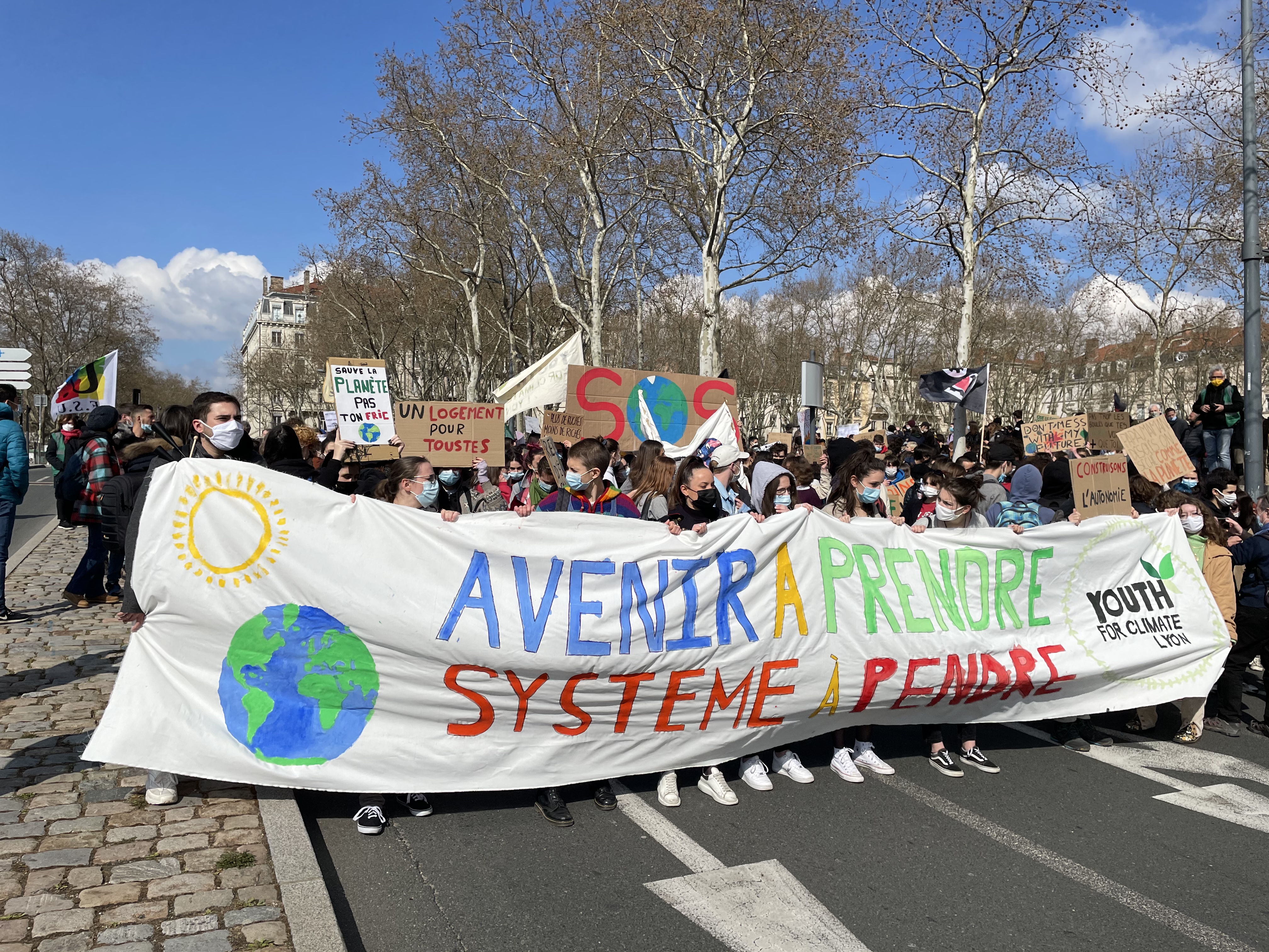 Manifestation : les étudiants lyonnais dans la rue pour le climat et la précarité