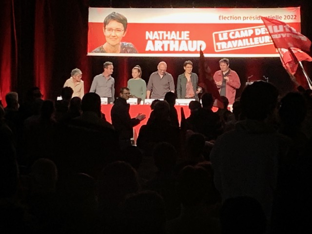 Nathalie Arthaud, à Vénissieux, lance un appel à l’union internationale des travailleurs