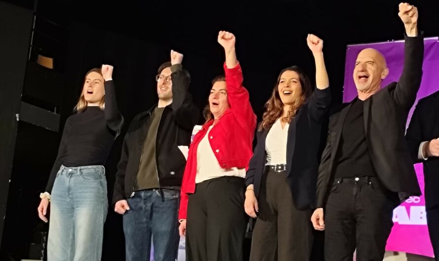 Politique: Les insoumis mettent le « bleu de chauffe »