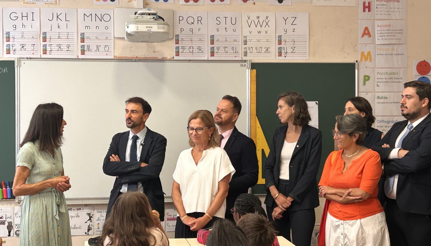 Visite d'une classe de l'école Louis Pradel